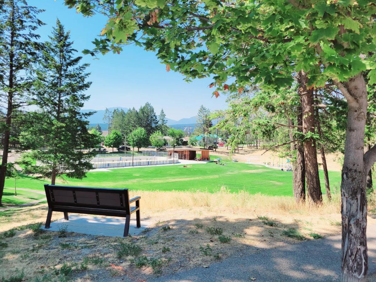 Mountain Springs Motel Рейдиум-Хот-Спрингс Экстерьер фото