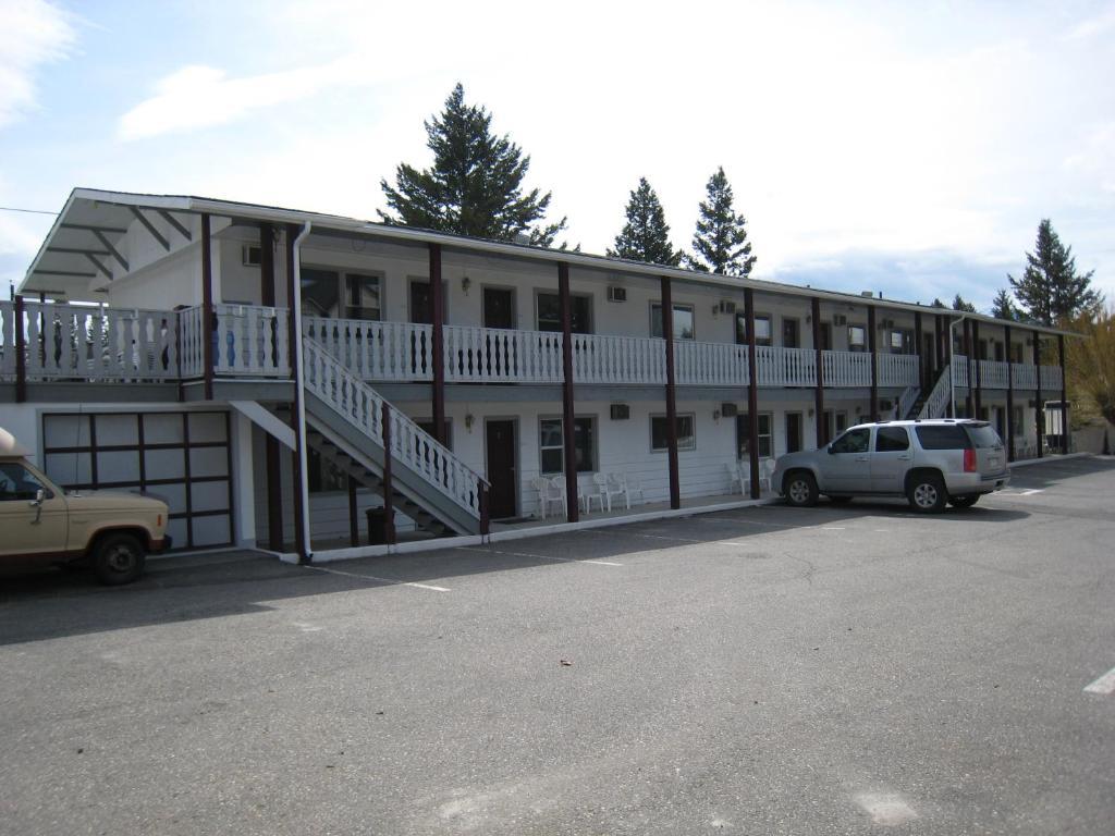 Mountain Springs Motel Рейдиум-Хот-Спрингс Экстерьер фото